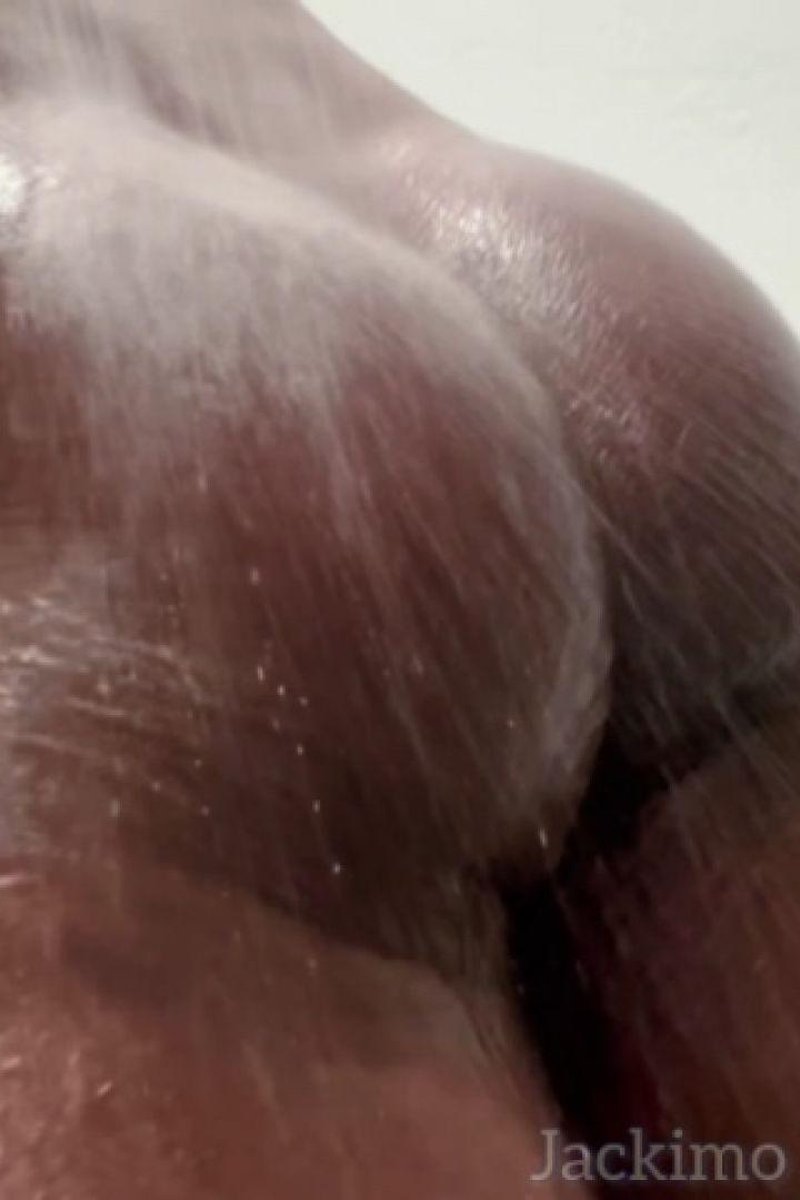 Shower Booty - Screenshot 1 of 4 - Ass Fetish