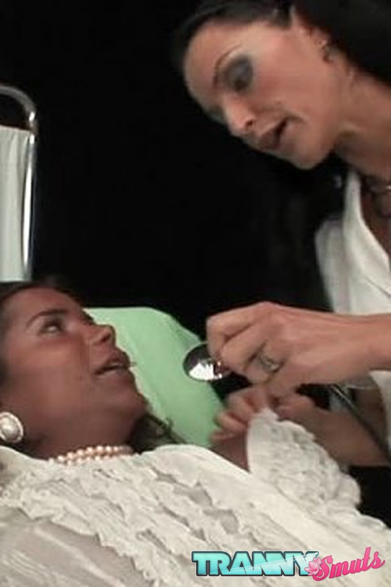 Open Wide - Screenshot 1 of 4 - Anal