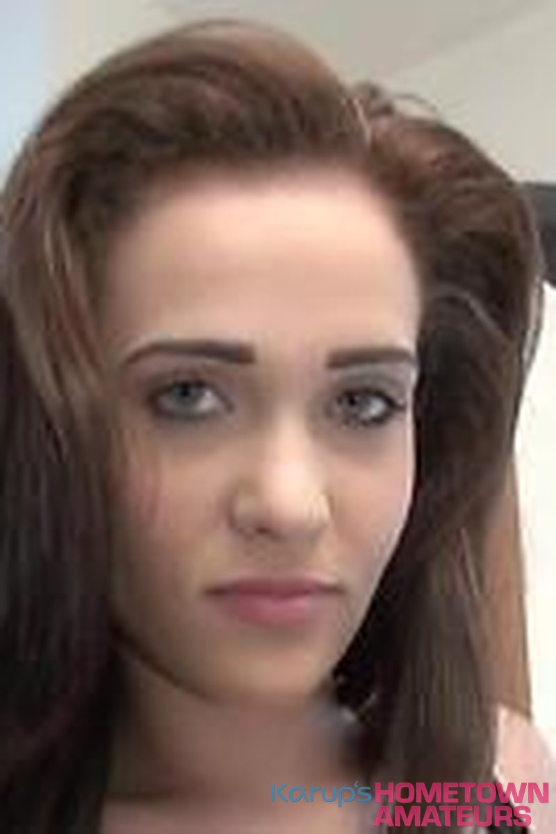 Peyton - Screenshot 1 of 4 - Peyton Robbie