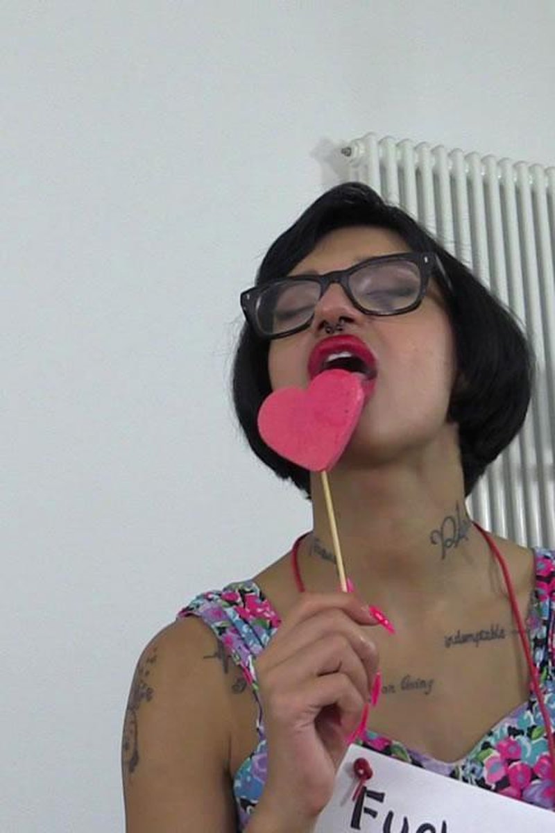 Candy Scott - Screenshot 1 of 4