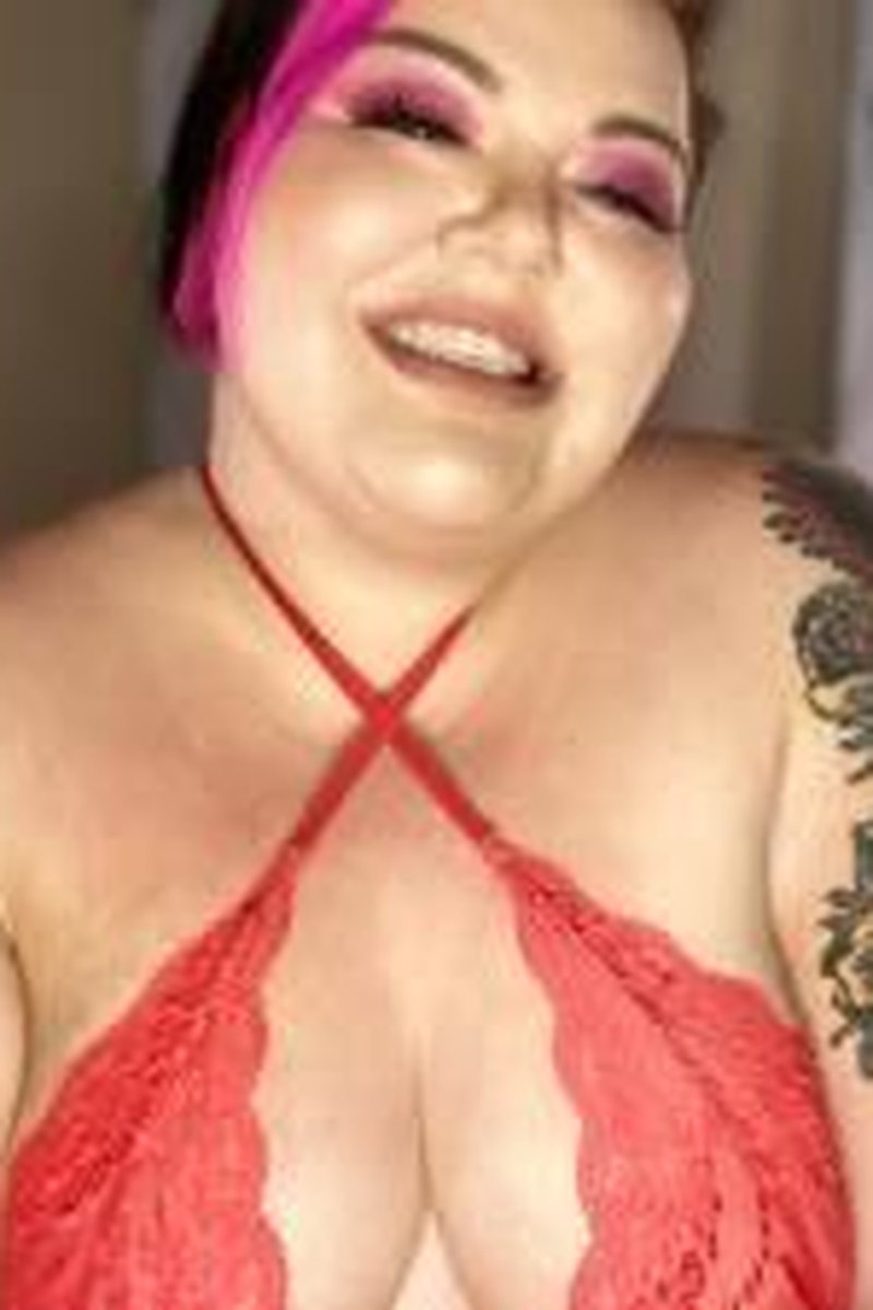 Boobs - Screenshot 1 of 4 - Amateur