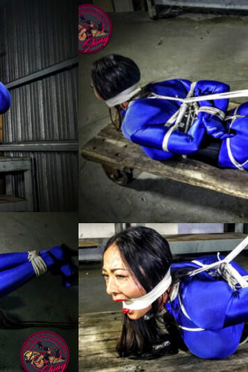 Train Yard Hogtied - Screenshot 1 of 4 - Asian