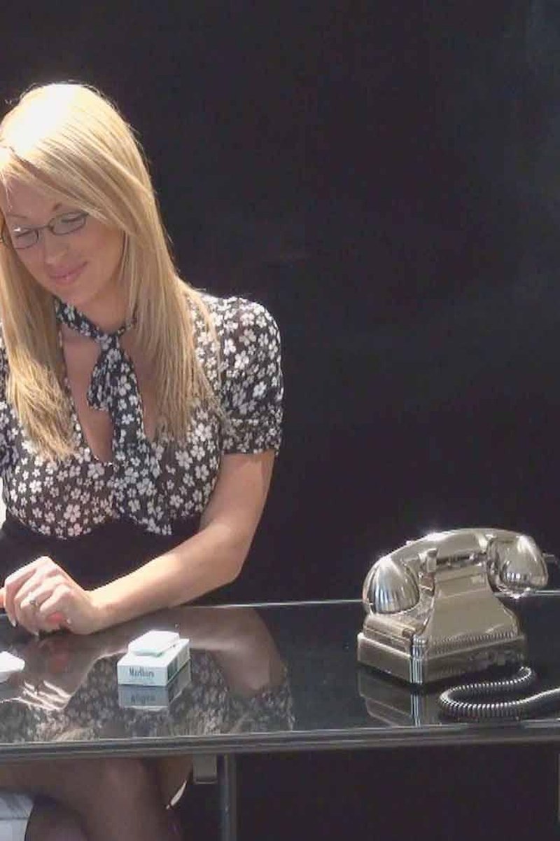 Emily 2 - Screenshot 1 of 4 - Spanking