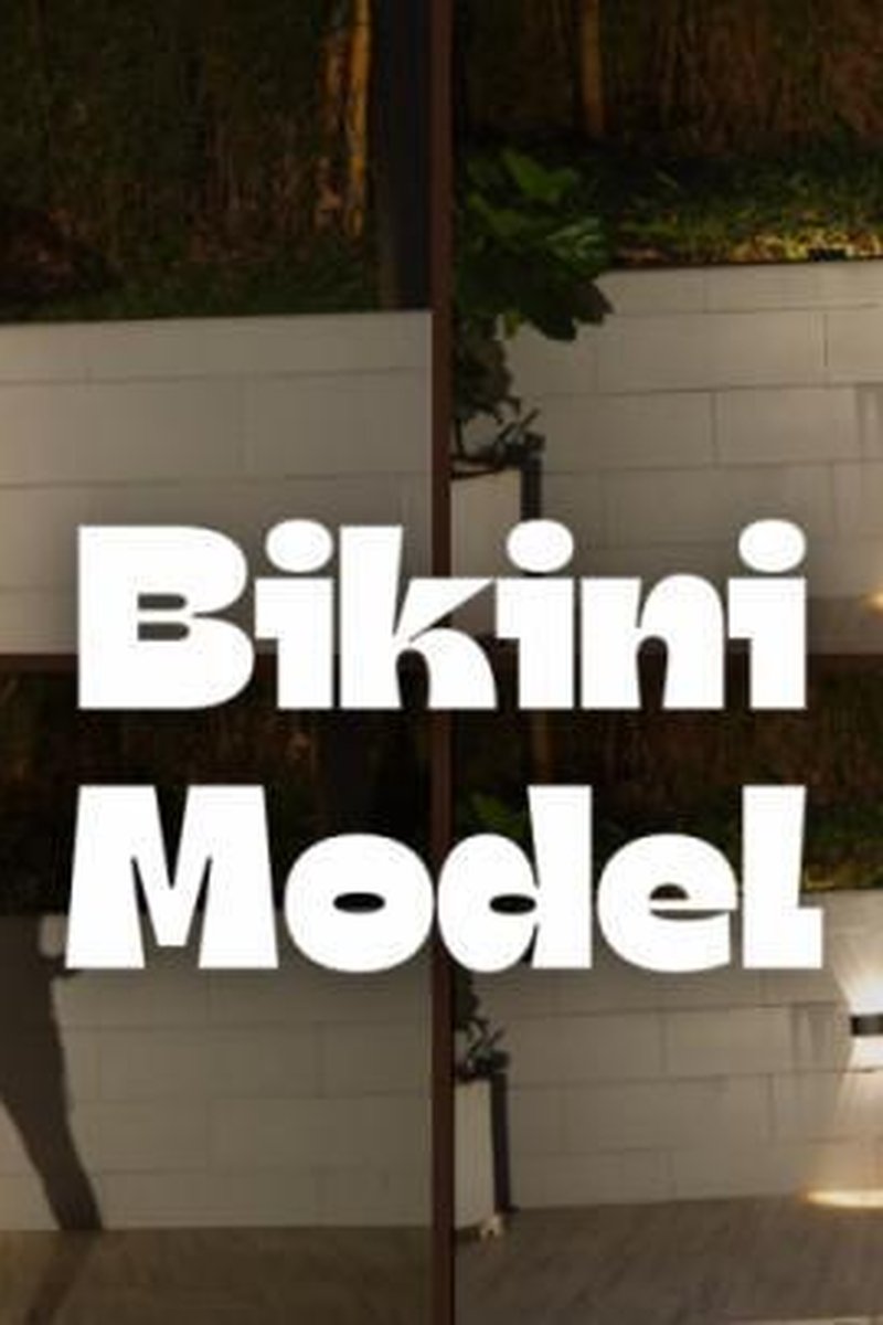 Bikini Modeling - Screenshot 1 of 4 - Babes