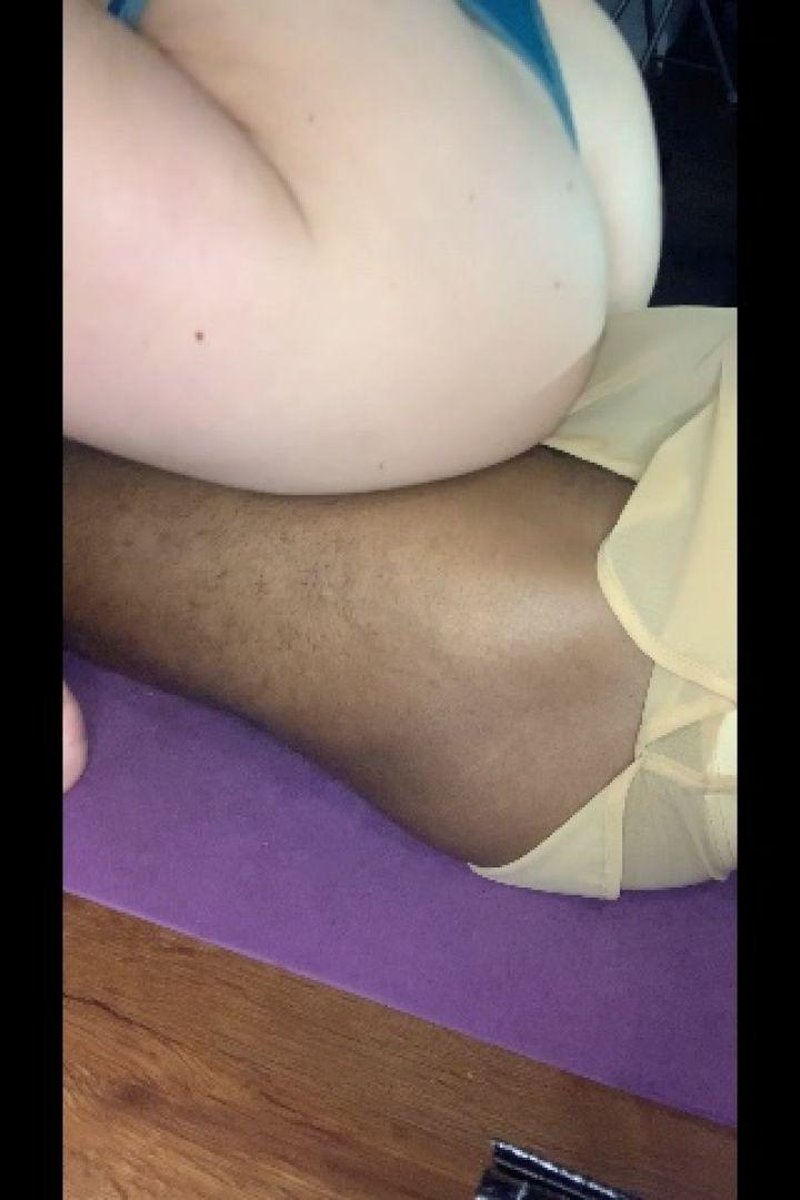 Teasing Your Cock - Screenshot 1 of 4 - Foot Fetish