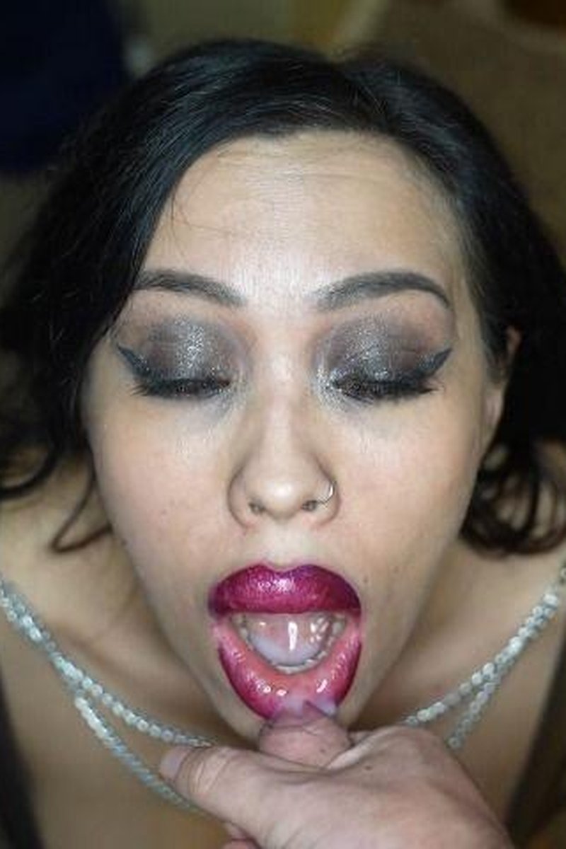 JOI And Cum In Mouth - Screenshot 1 of 4 - Blowjob