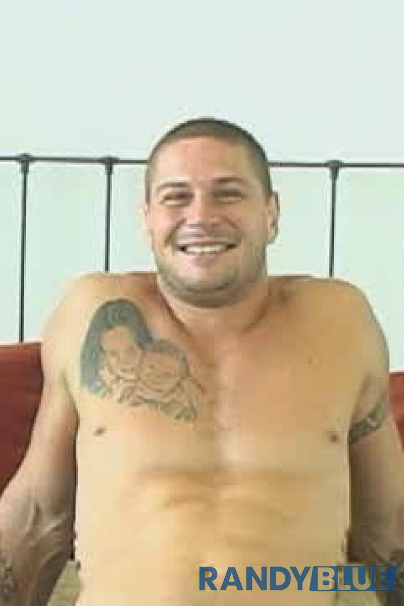 Enzo - Screenshot 1 of 4 - Bodybuilder