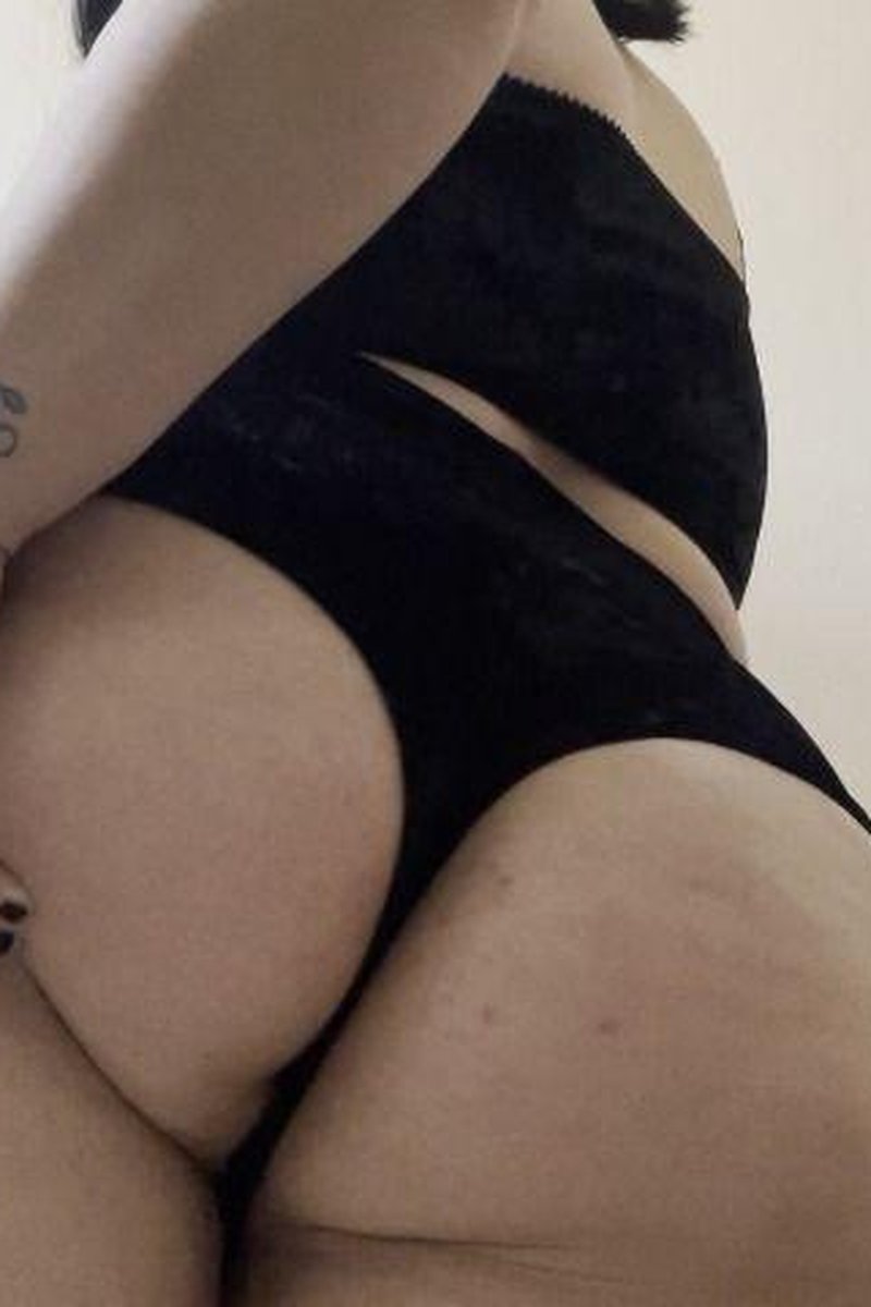 Ass Anonymous - Screenshot 1 of 4 - Ass Worship