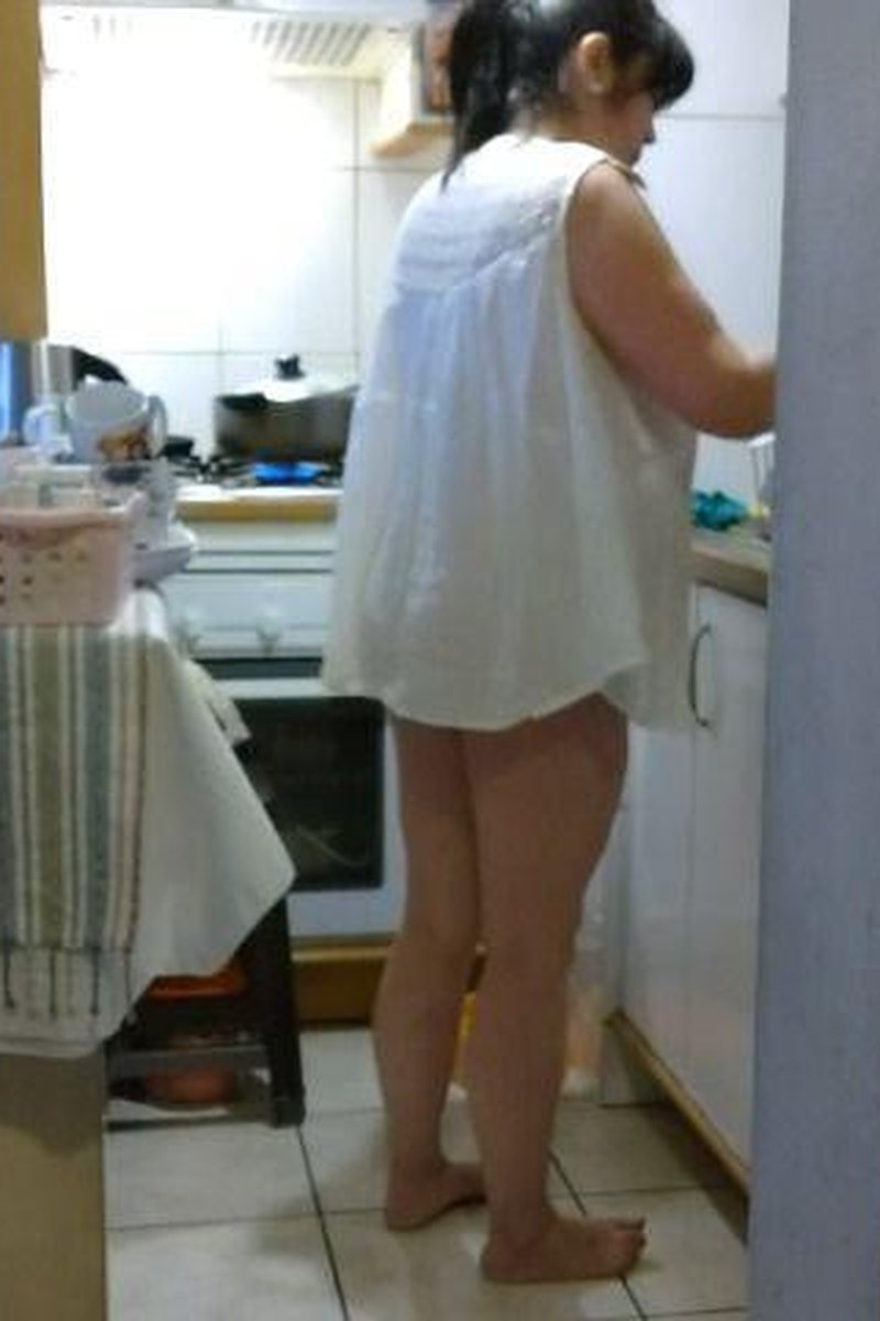Step-Mommy Kitchen - Screenshot 1 of 4 - BBW
