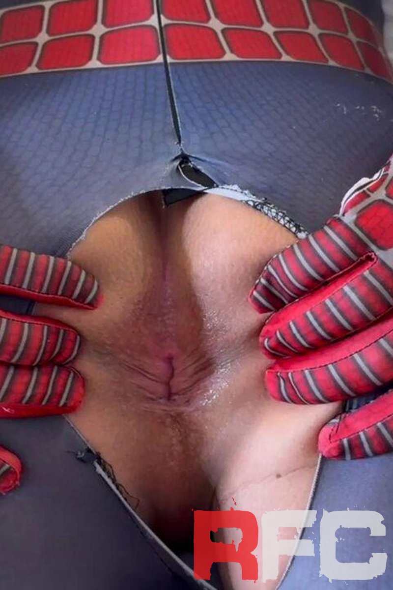 Superhero Stretch - Screenshot 1 of 4 - Ass Play