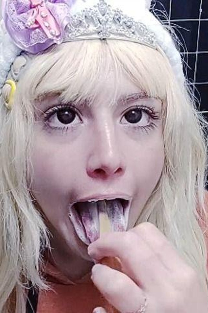 Toothbrushing - Screenshot 1 of 4 - Ahegao