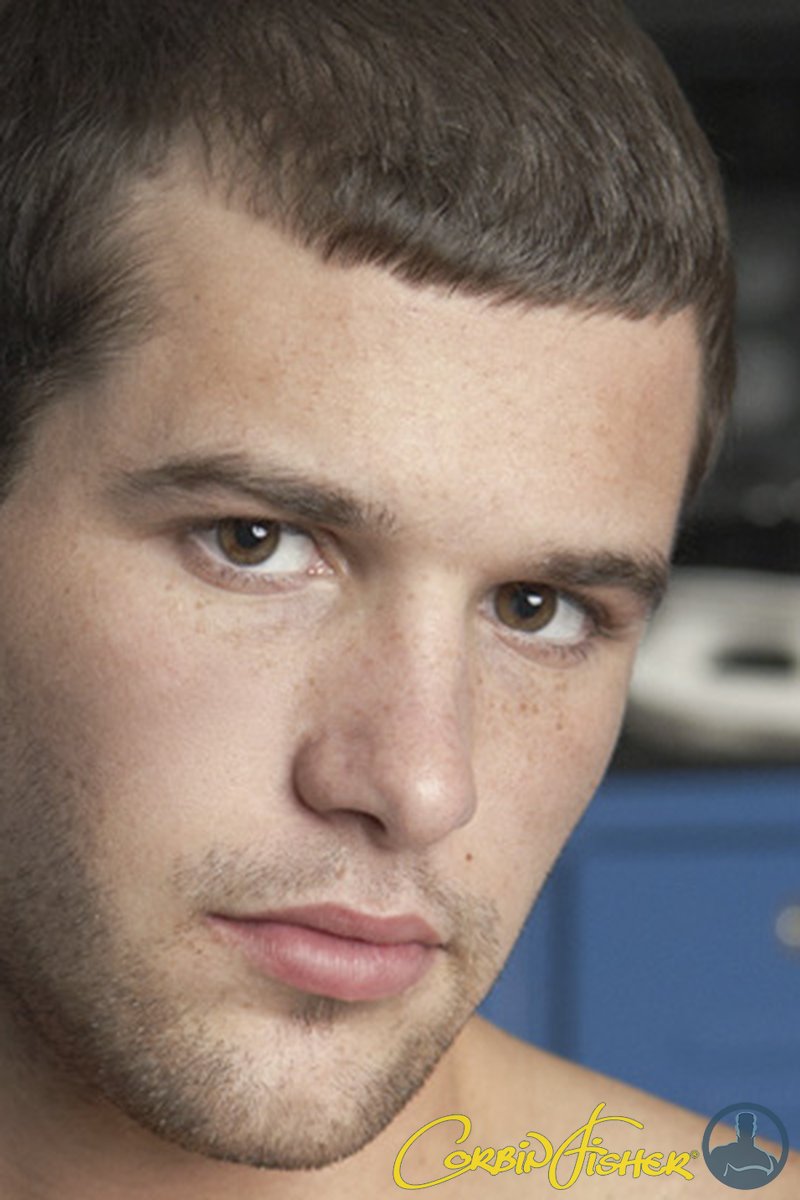 Chris - Screenshot 1 of 4