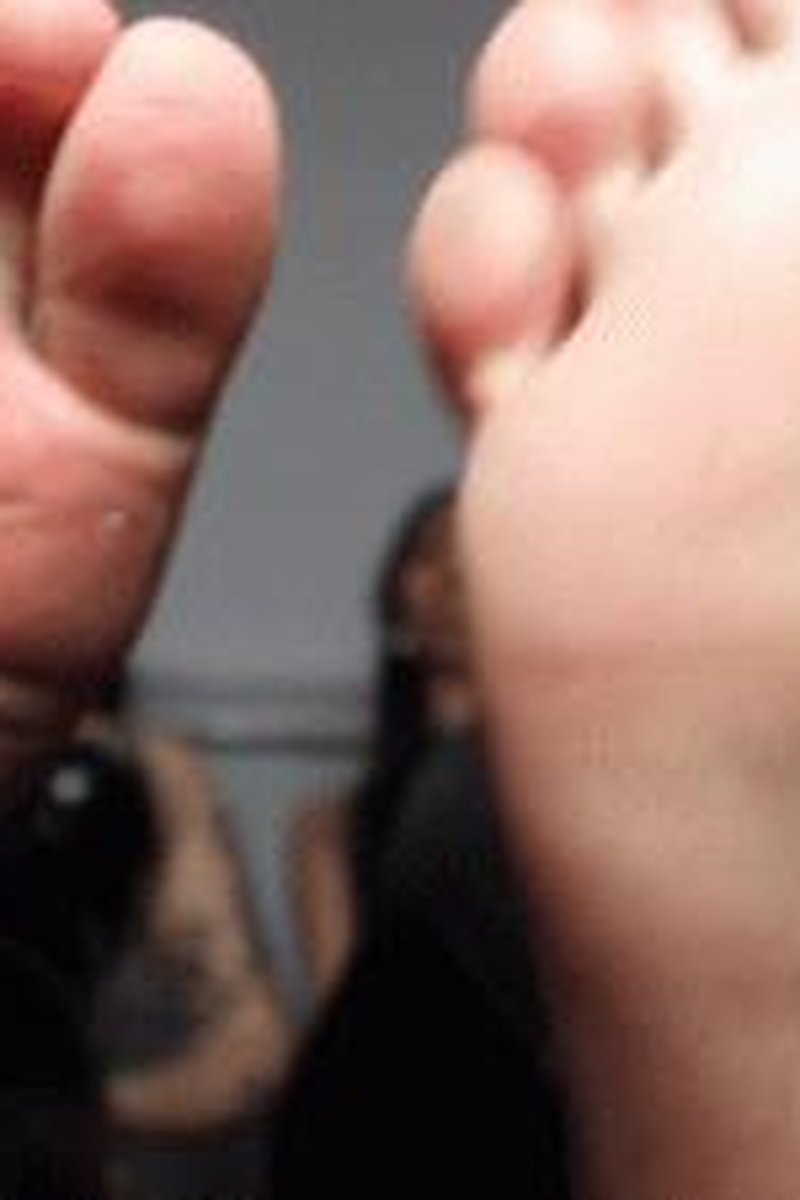 A Worm Beneath Our Soles (Giantess Fetish) - Screenshot 1 of 4 - Barefoot