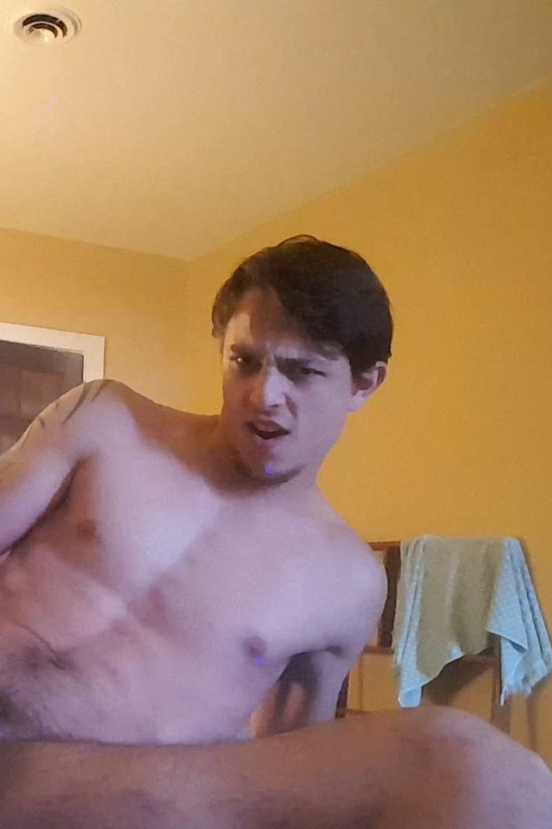 Kyle Wyncrest - Plug Play 2 - Screenshot 1 of 4 - Anal