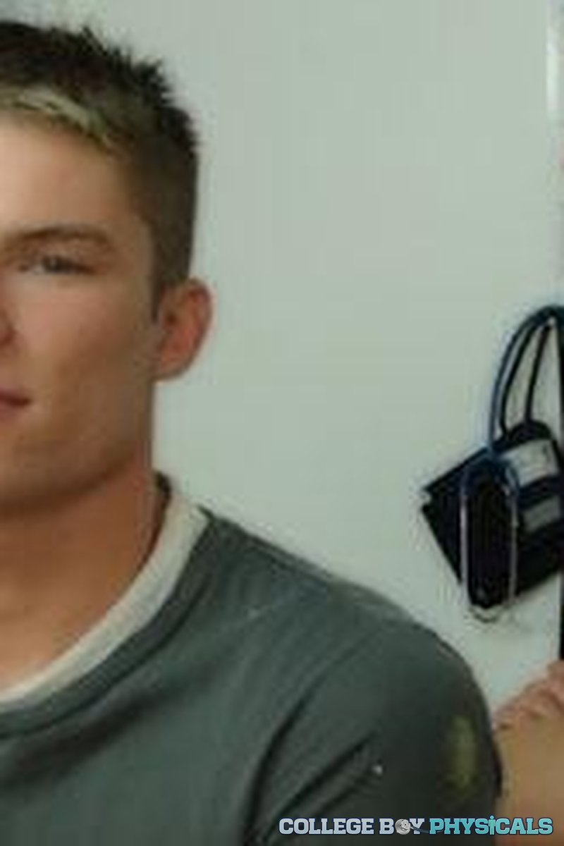 David & Brandon - Screenshot 1 of 4 - Gay