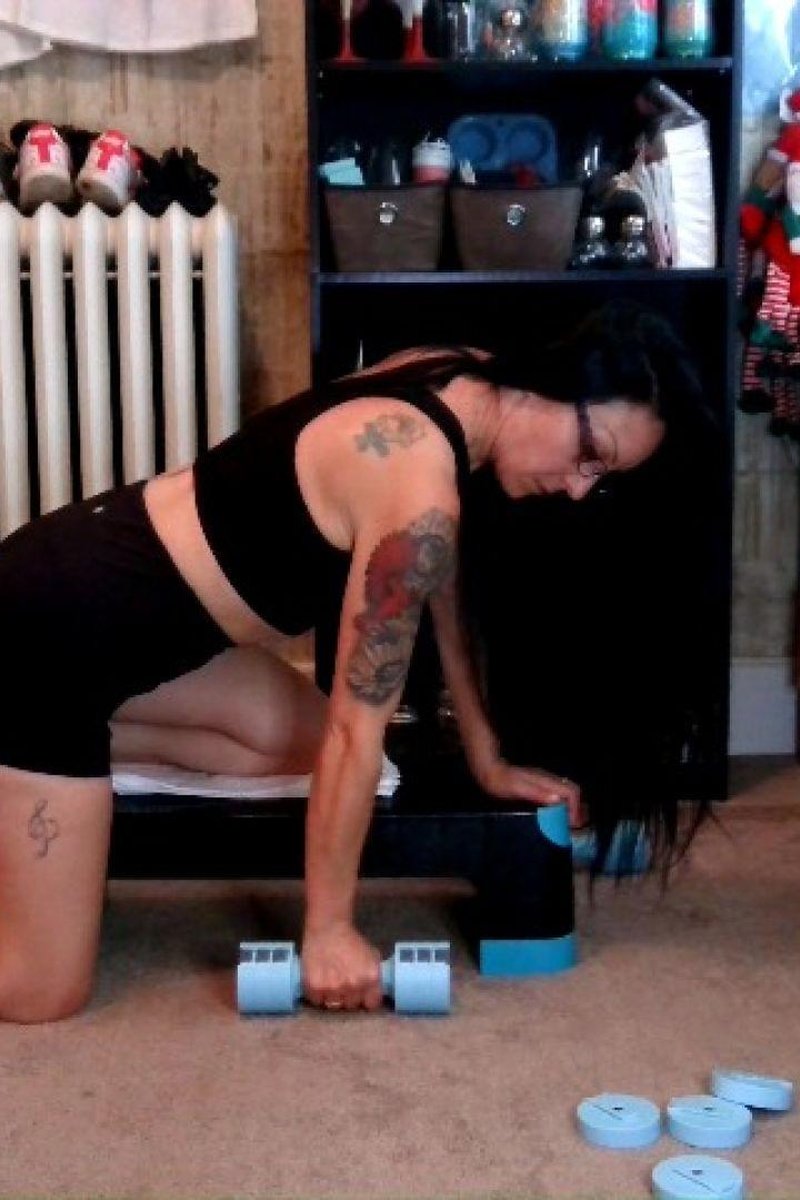 Arm Day - Screenshot 1 of 4 - Muscular