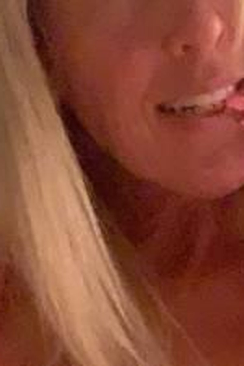 Mmmm Panties! - Screenshot 1 of 4 - Big Tits