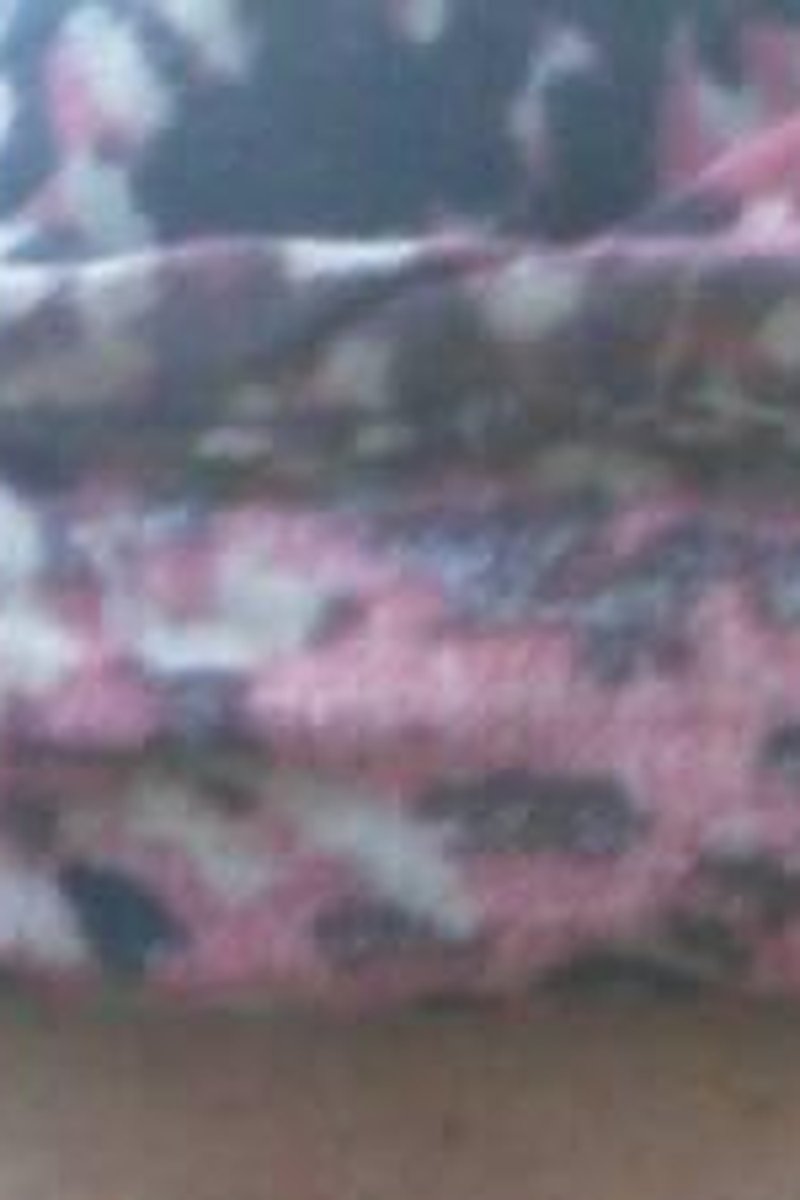 Bare - Screenshot 1 of 4 - BBW