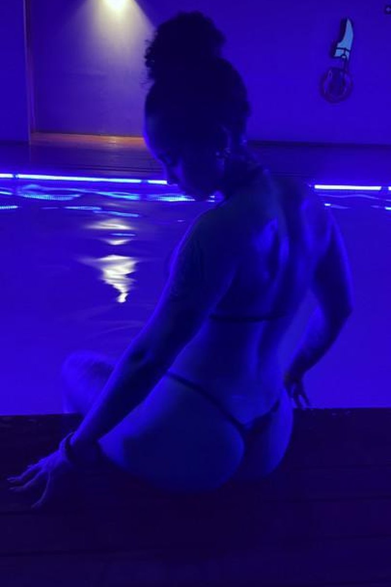 Cold Shock Therapy - Screenshot 1 of 4 - Pool