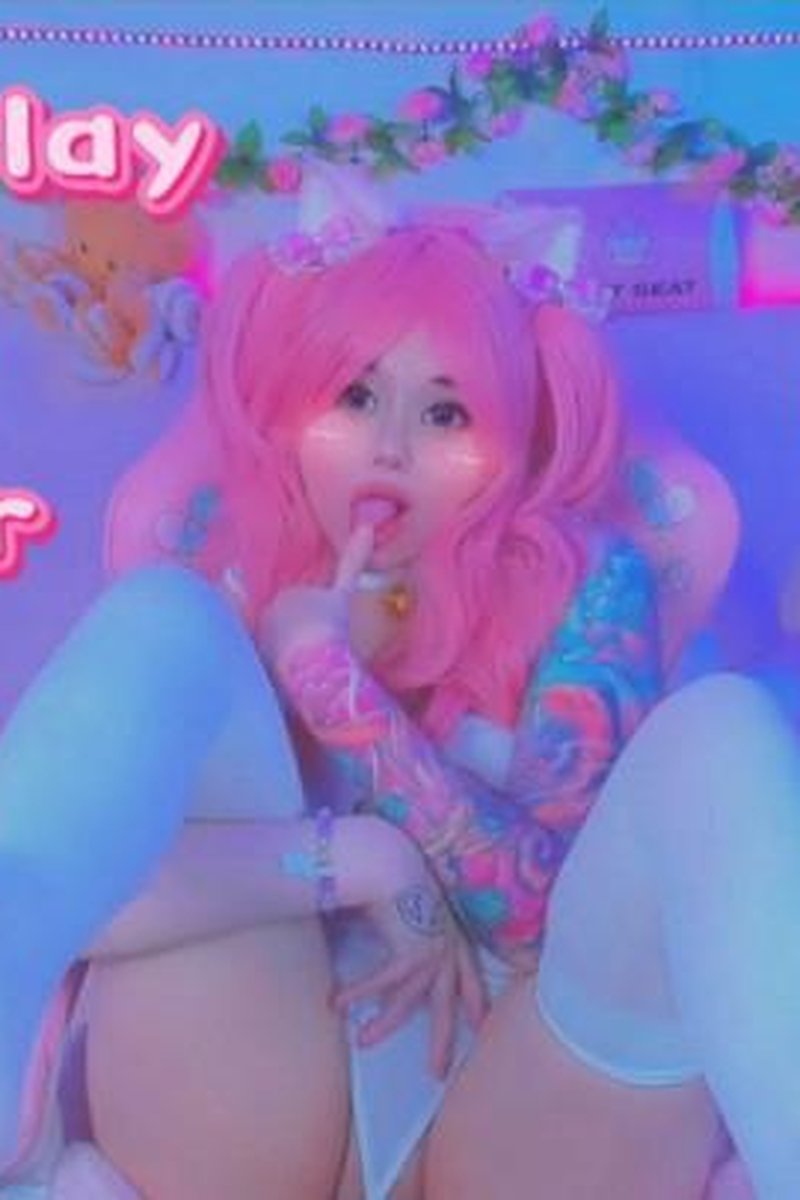 Kitty Play With Master - Screenshot 1 of 4 - Ahegao