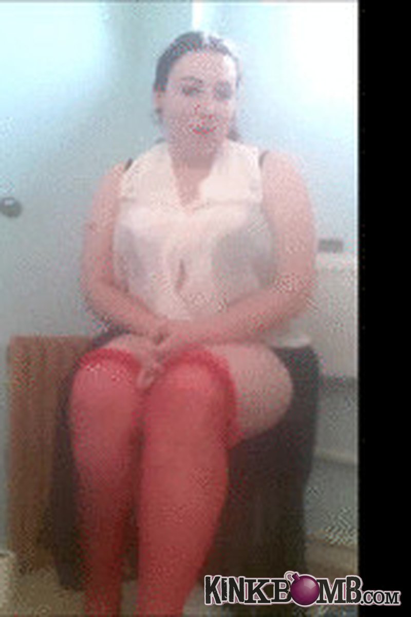Kikkaj: Wet Clothes - Screenshot 1 of 4 - Fetish