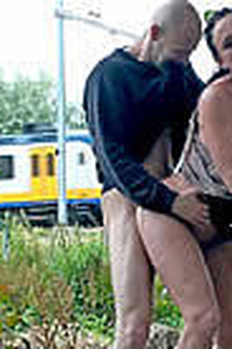 Train - Screenshot 1 of 4