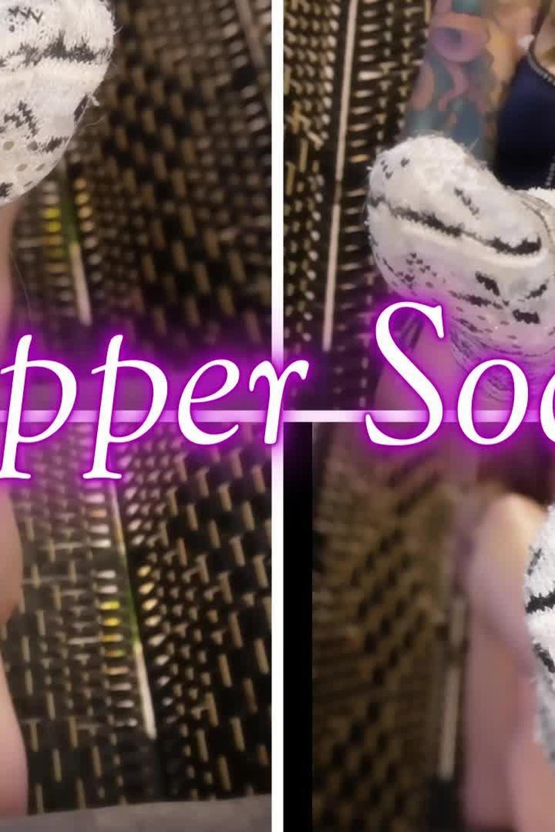 Slipper Socks - Screenshot 1 of 4 - Foot Fetish