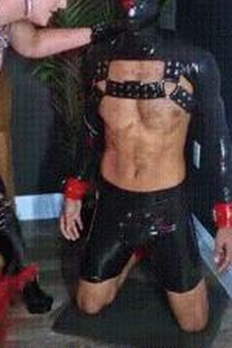 Ball Busting TS Slayer - Screenshot 1 of 4 - Boots