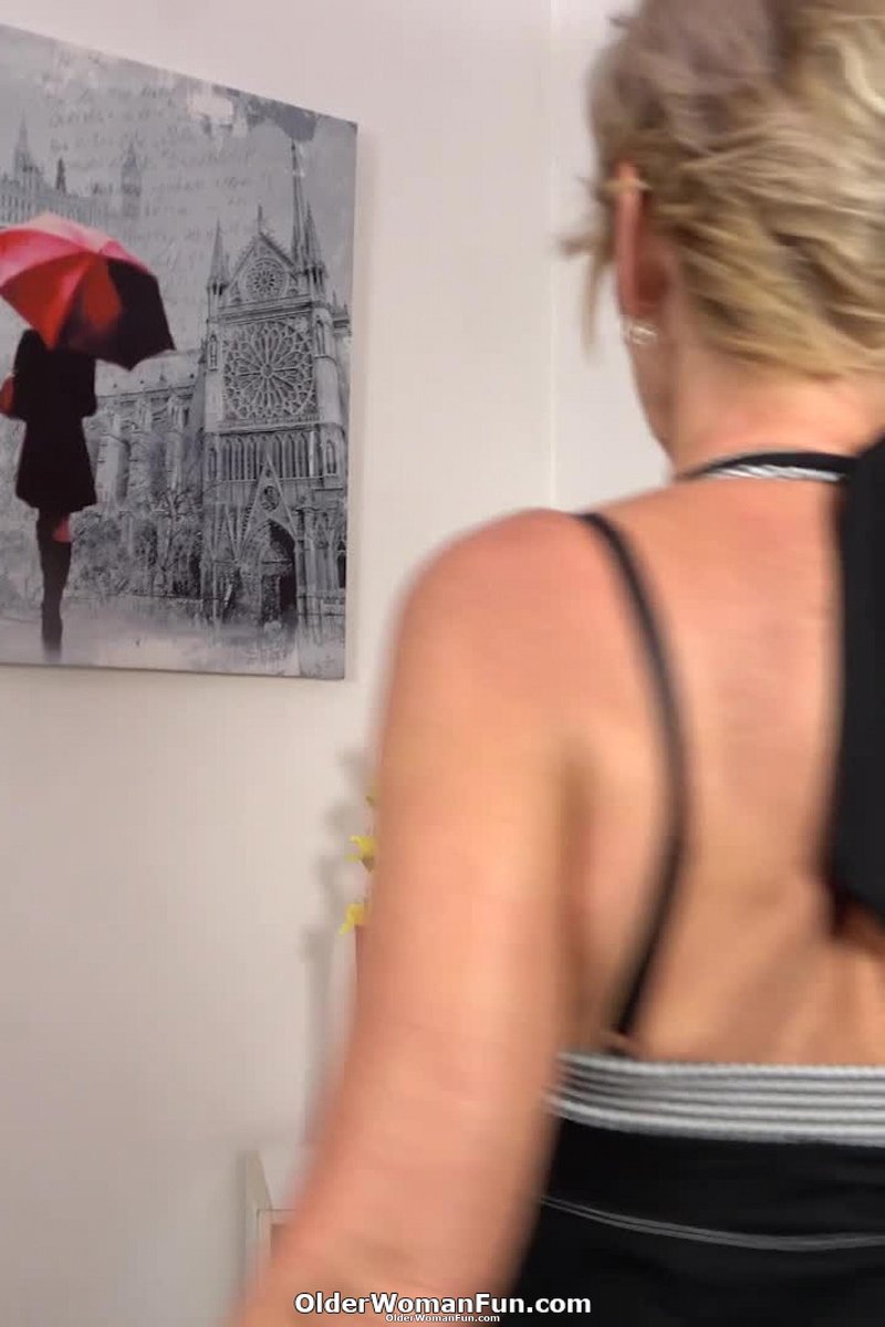 Inke 04 - Screenshot 1 of 4 - Blond Hair