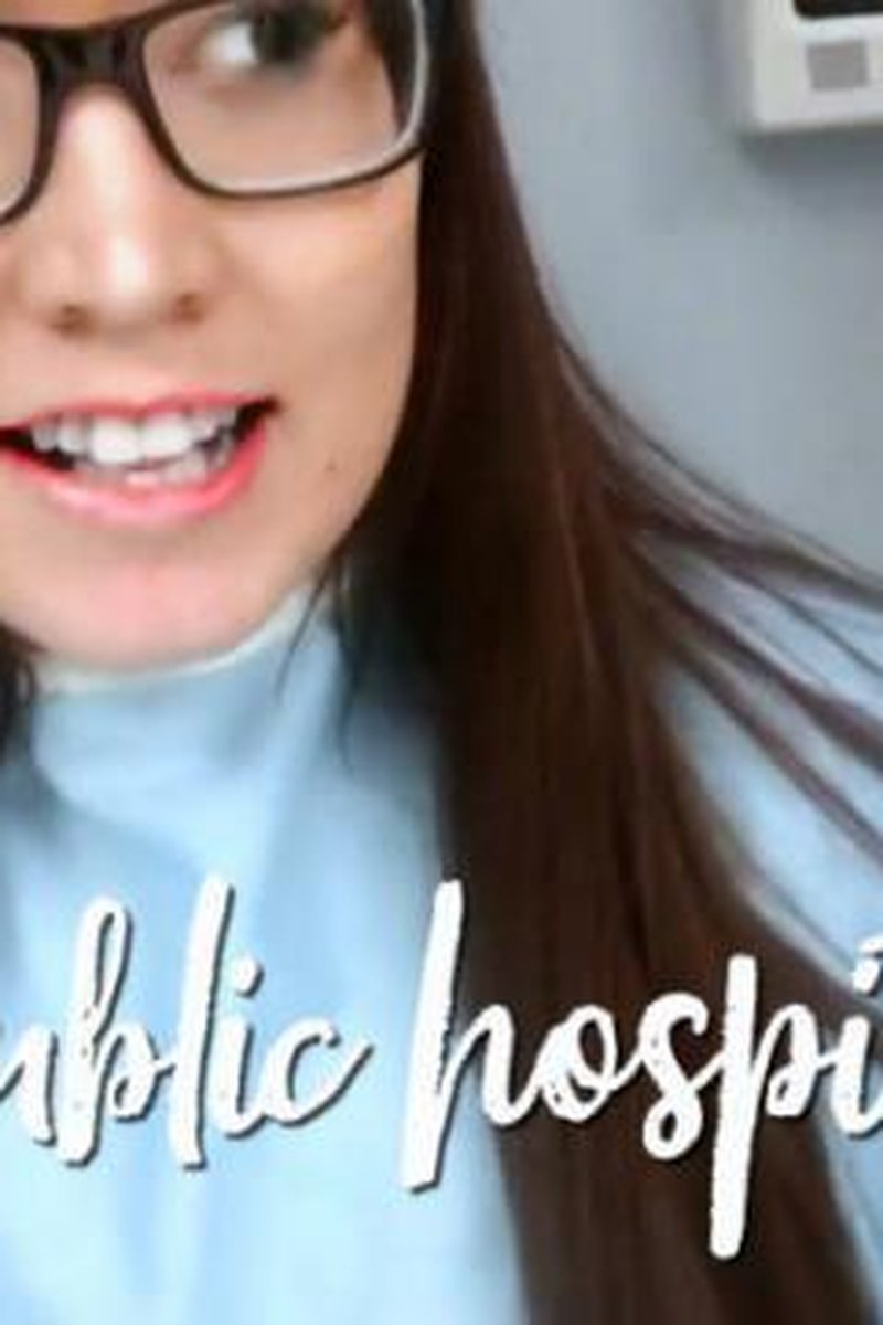 Risky Public Hospital Cum - Getting Caught - Screenshot 1 of 4 - Behind The Scenes