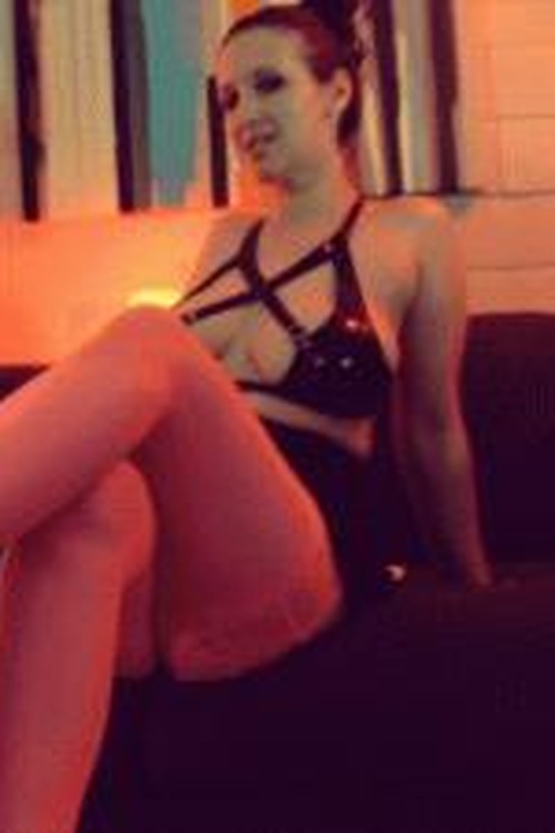Virgin Loser - Screenshot 1 of 4 - Bitch