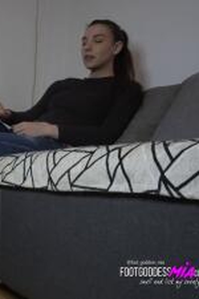 Smelly Feet As Punishment Part 2 - Screenshot 1 of 4 - Choking