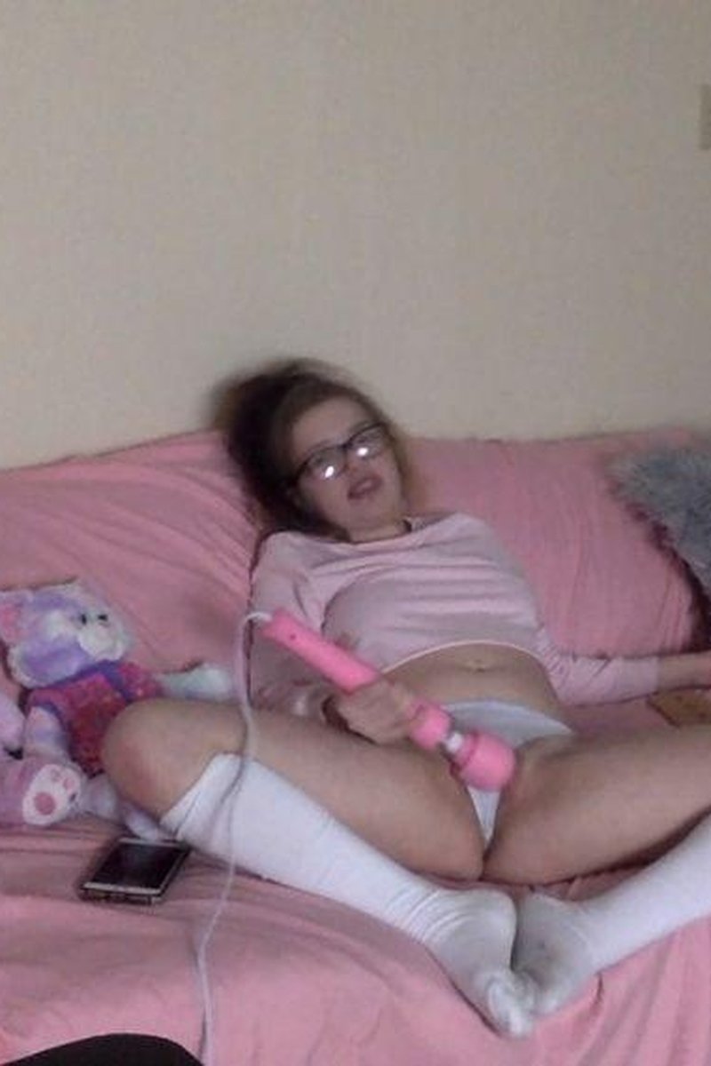 TP-manyvidslilshortcutie-for-my-favorite-step-daddy