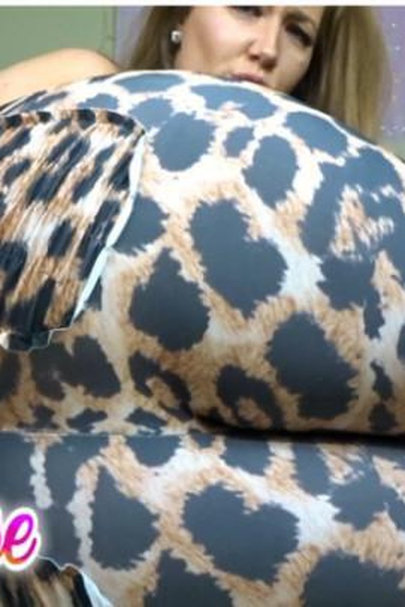 Leopard Legging Farts On Cock - Screenshot 1 of 4 - Ass Fetish