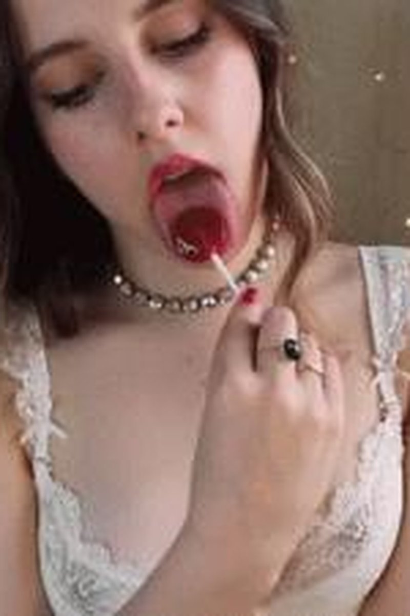 A Dedicated Slave - Screenshot 1 of 4 - Broken