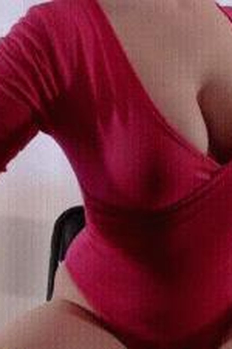 Tease - Screenshot 1 of 4 - Babes