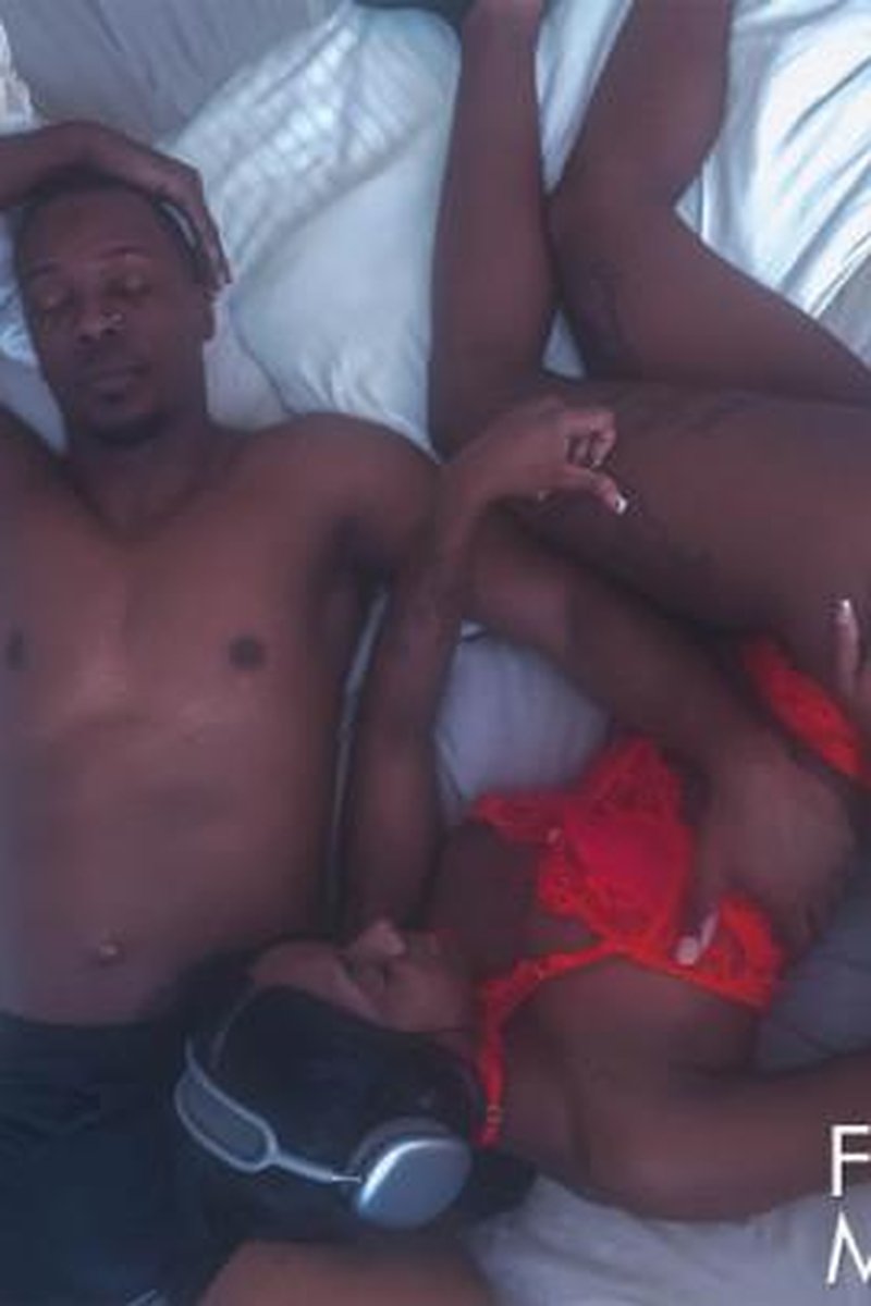 Bedtime - Screenshot 1 of 4 - BBC