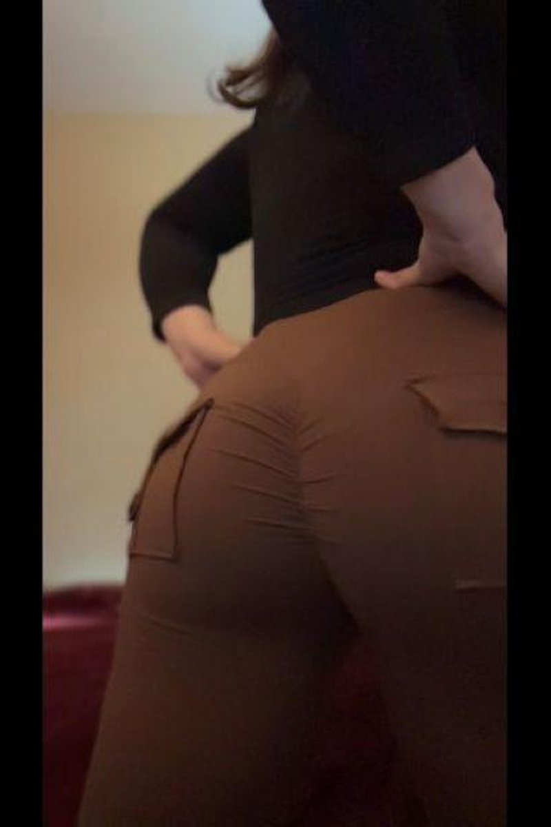 Back 'N Forth' Twerk - Screenshot 1 of 4 - Ass Fetish
