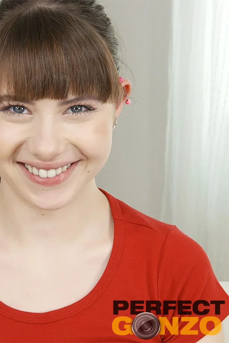 Luna Rival Interview - Screenshot 1 of 4 - Babes