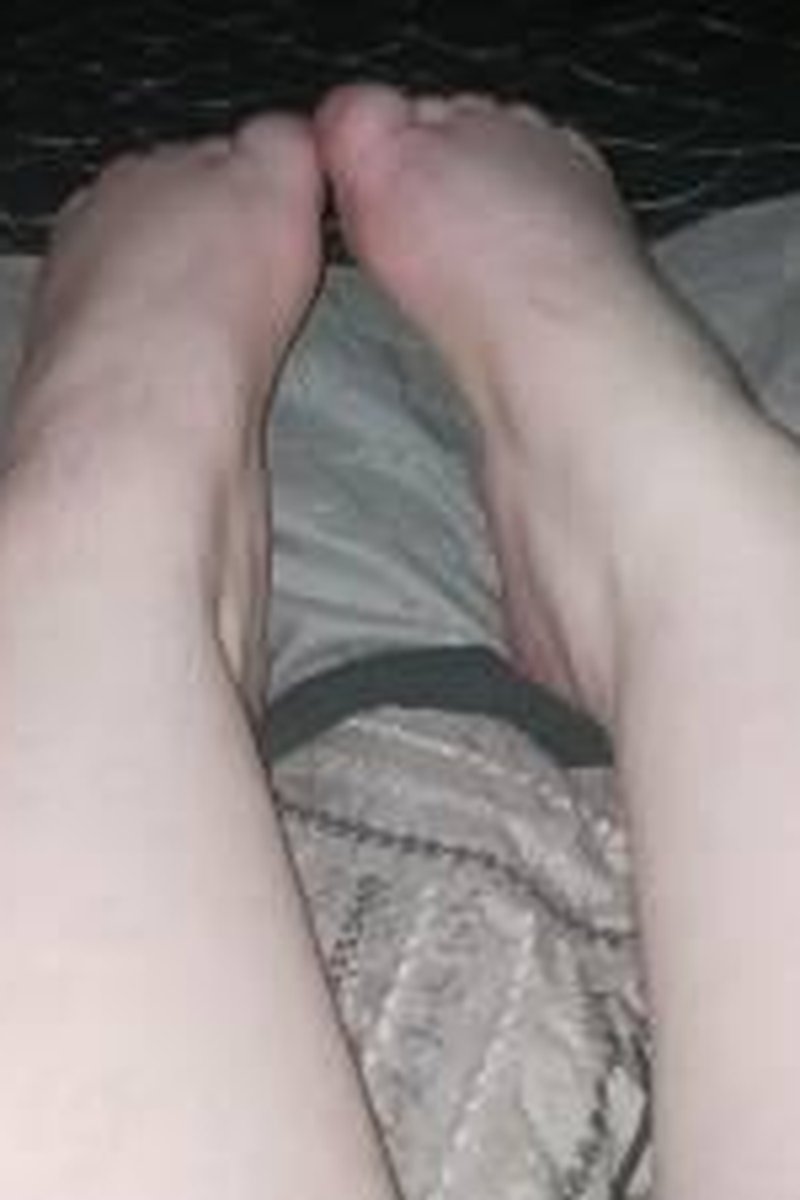 Barefoot Teaser - Screenshot 1 of 4 - Findom