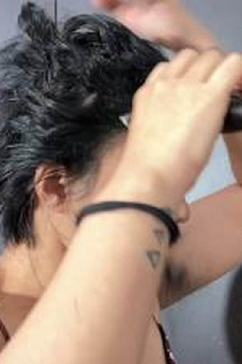 Total Head Shaved - Screenshot 1 of 4 - Hairless Pussy
