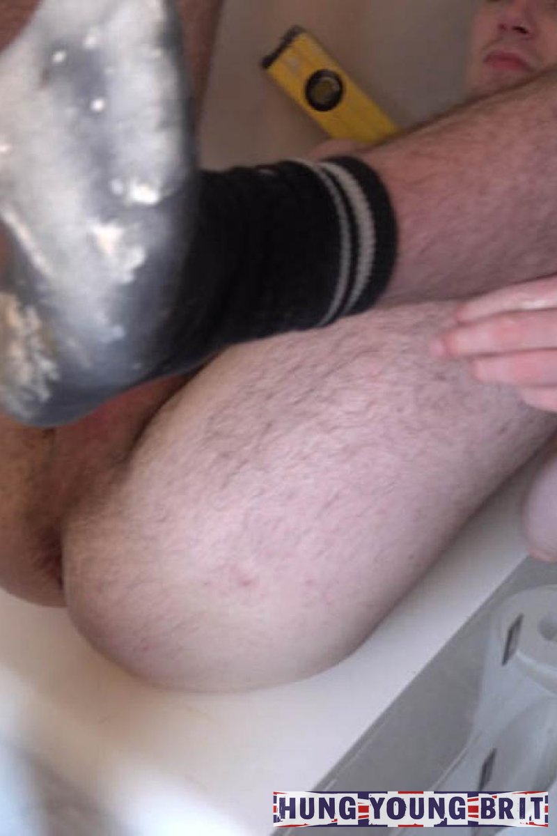 Mega Cummer Loads Up Two 19Yr Fit 'Boy-Next-Door' Total Cum Whores - Screenshot 1 of 4 - Gay