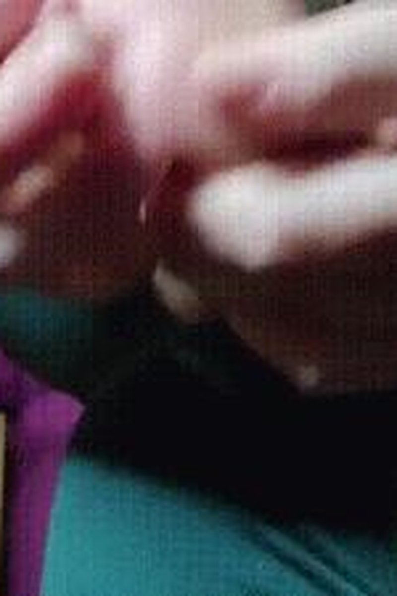 Split Between The Toes - Screenshot 1 of 4 - Foot Fetish