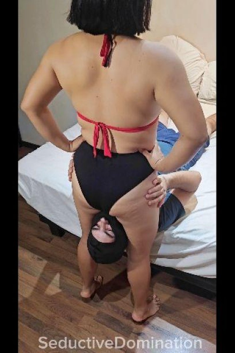 Squeeze Machine - Screenshot 1 of 4 - Breast Abuse