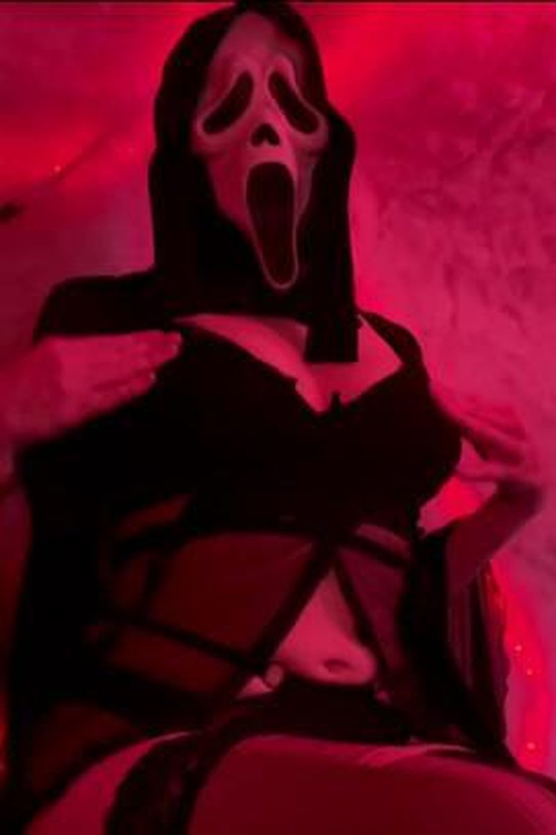 Slutty Ghost Face - Screenshot 1 of 4 - Goth