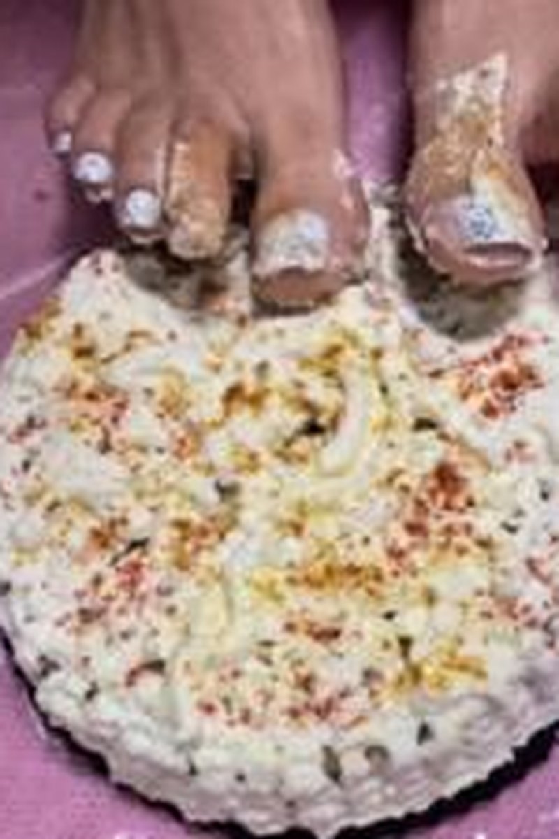 Smashing Cake For You To Eat, Slave - Screenshot 1 of 4 - Foot Fetish