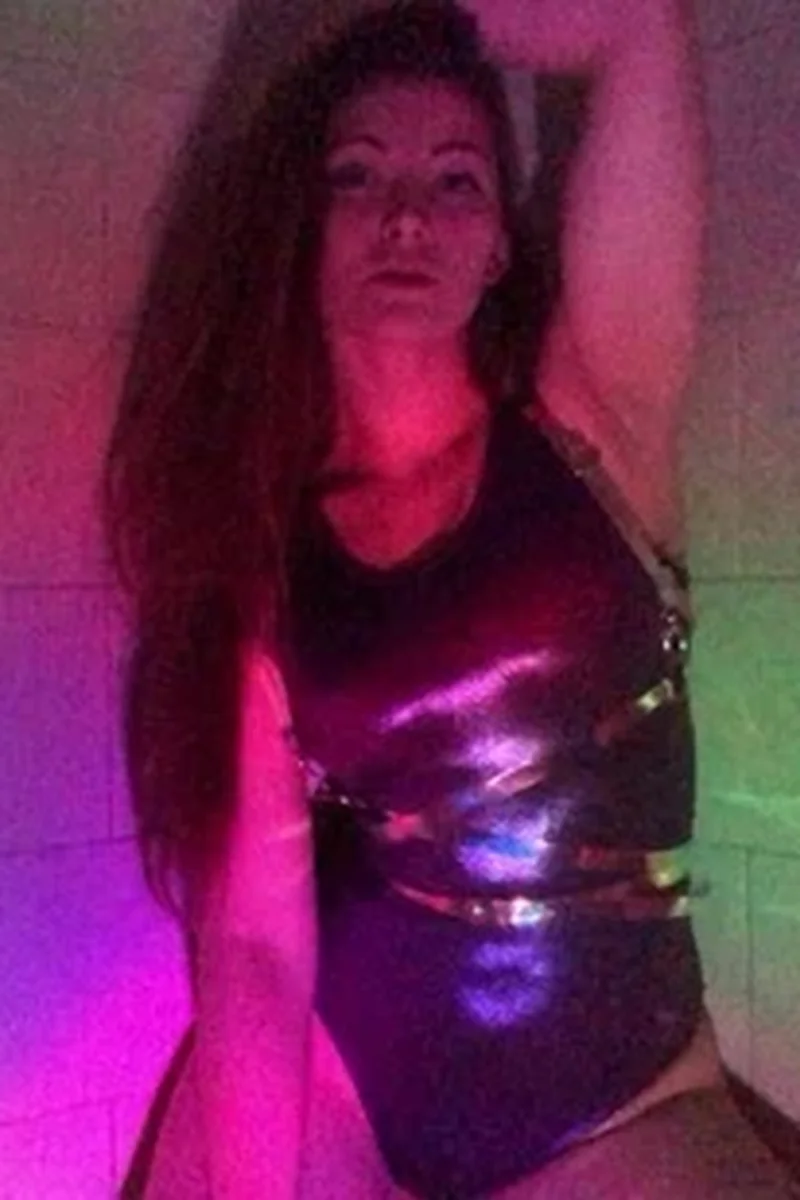 Holo - Screenshot 1 of 4 - BDSM