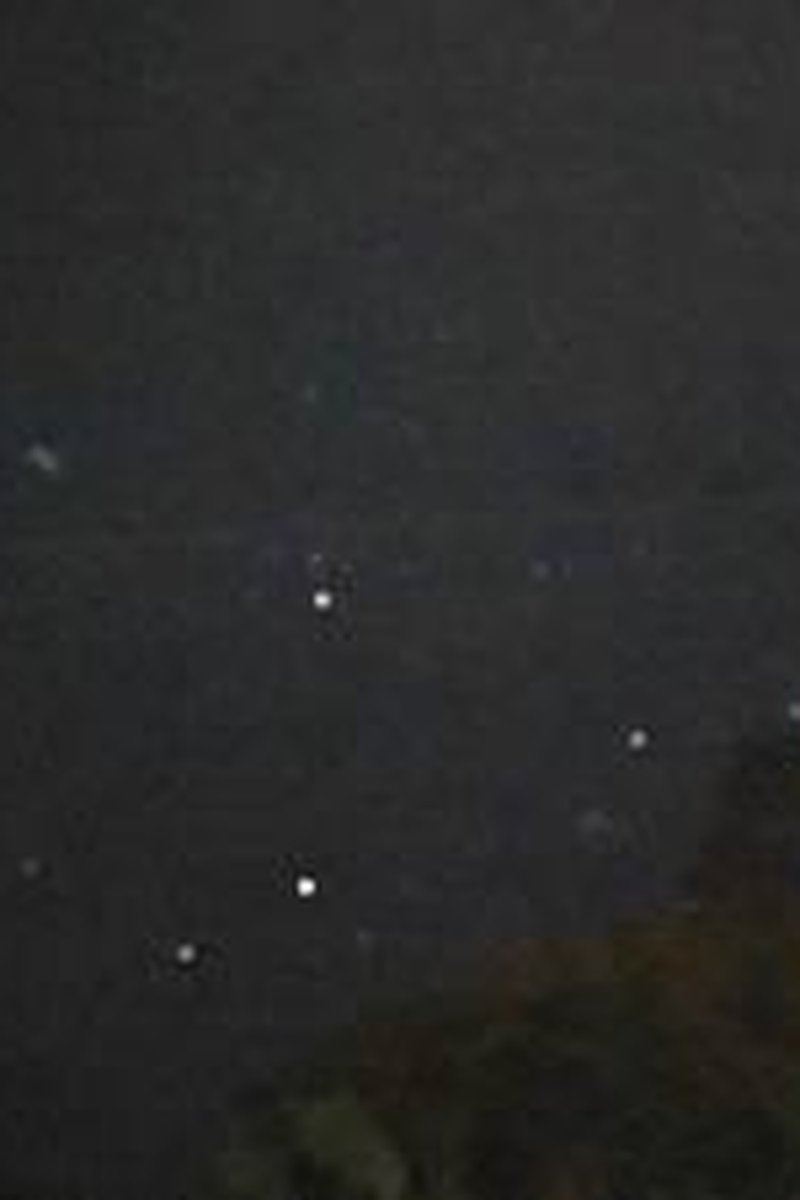 Topless Pic - Screenshot 1 of 4 - Natural Tits