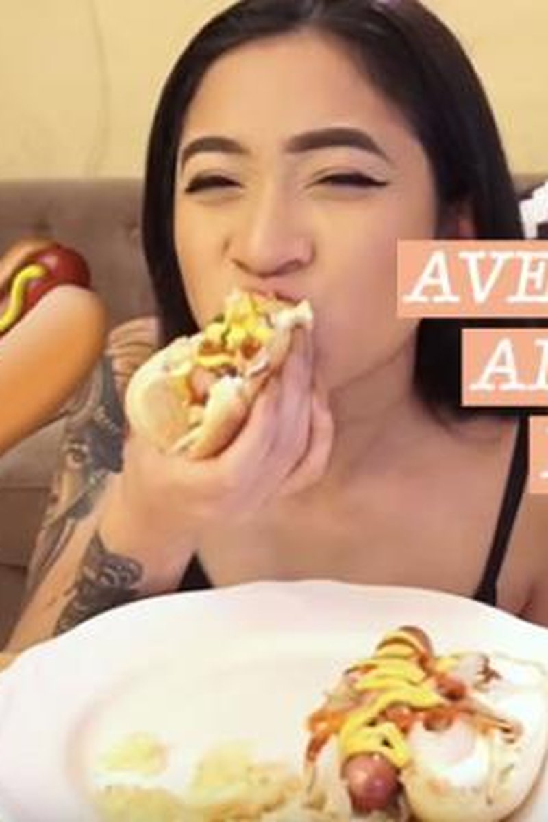 Avery Eats And Burps - Screenshot 1 of 4 - Asian