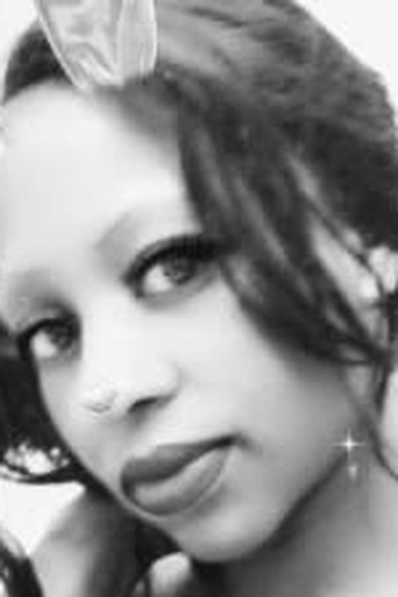 Ebony Model - Screenshot 1 of 4 - Black